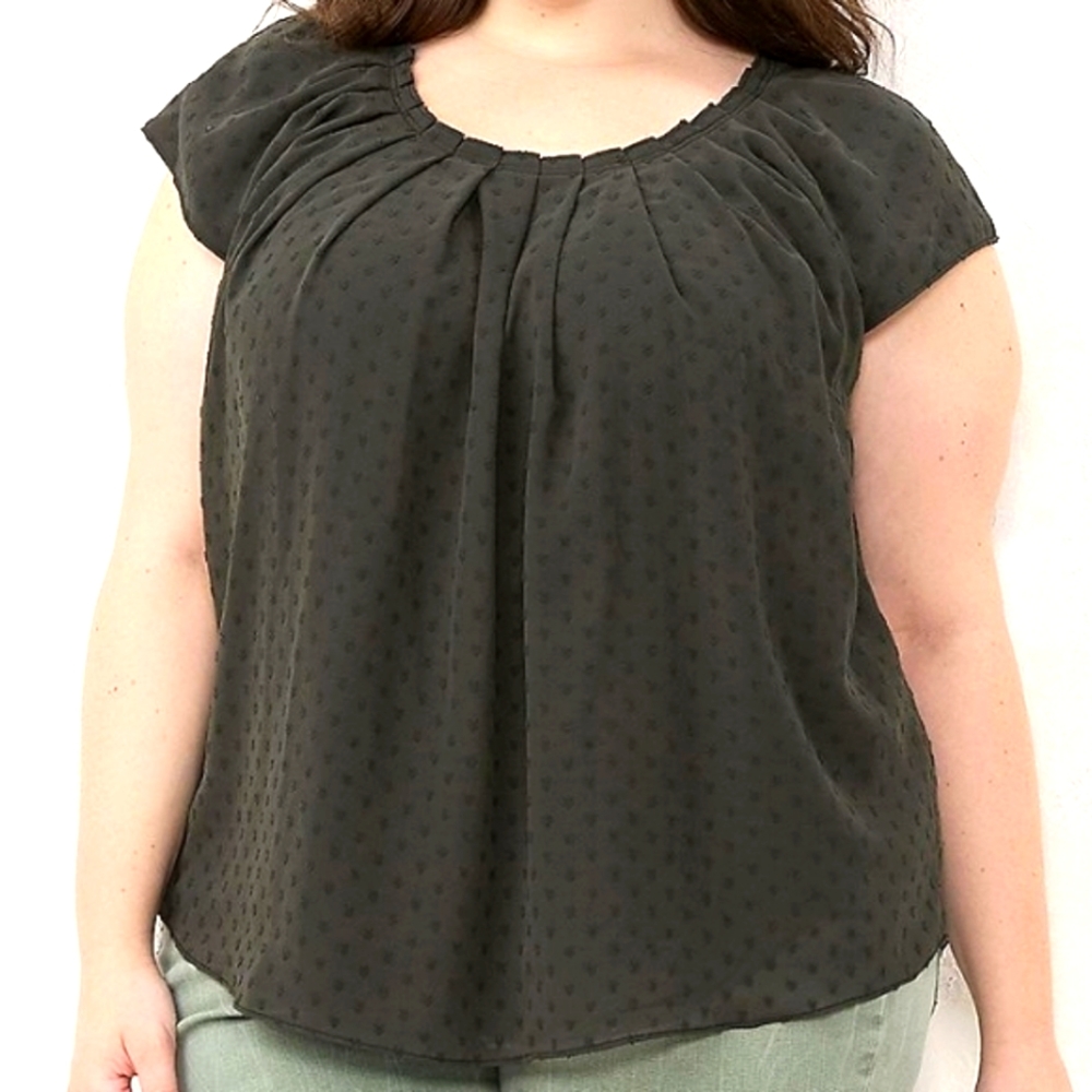 NWT LC black top